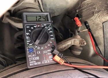 Чтобы провести диагностику датчиков системы ABS не обязательно ехать в автомастерскую, можно сделать это и самостоятельно при наличии необходимых и...