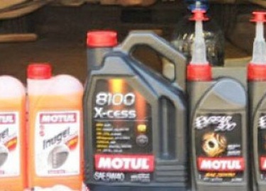 Подробная статья о выборе масла в КПП Рено Логан, рассмотрены рекомендации завода, приведены мнения реноводов, отличия механической от автоматическ...