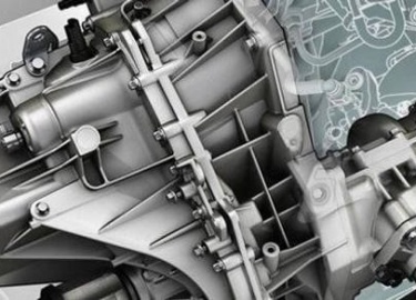 Рено Дастер. Замена сальников ведущего вала раздаточной коробки и привода левого колеса механической КП