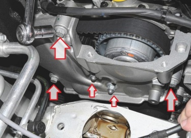 Пошаговая инструкция по замене ремня ГРМ и роликов на автомобиле Рено Дастер с двигателем 2.0 литра 16 клапанов. Выполнить эту процедуру под силу к...