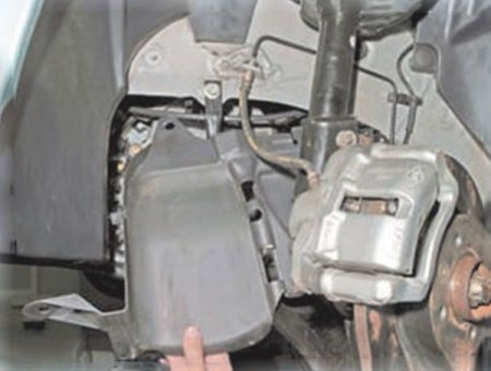 Демонтаж крышек двигателя Logan
