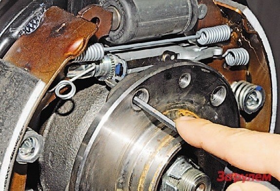 Замена переднего привода Рено Дастер