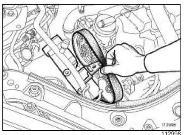 Заменяем ремень ГРМ на дизель Рено Дастер