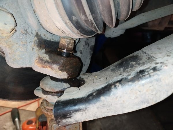 Поменять гул передний и Рено Дастер