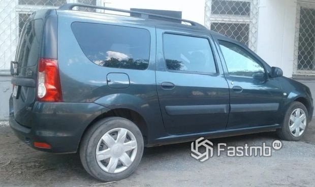 Renault Logan 2009 универсал, лючок топливного бака
